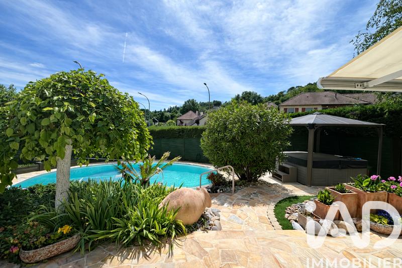 Maison - 165 m² - 7 pièces