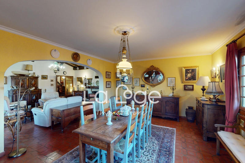 Maison - 190 m² - 5 pièces