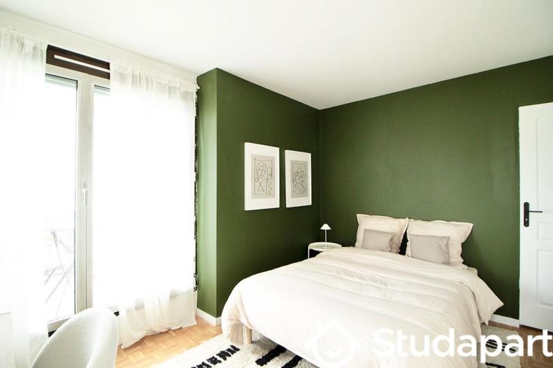 Chambre - 13 m² - 1 pièce