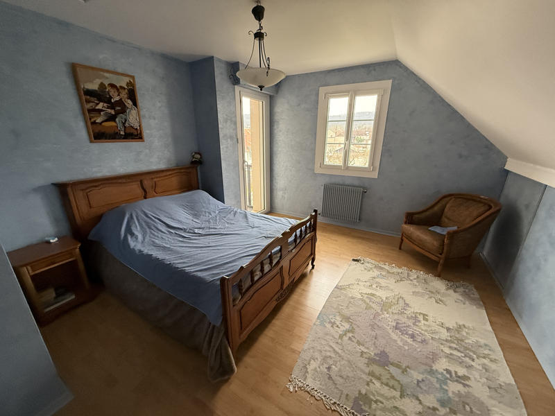 Maison - 185 m² - 7 pièces