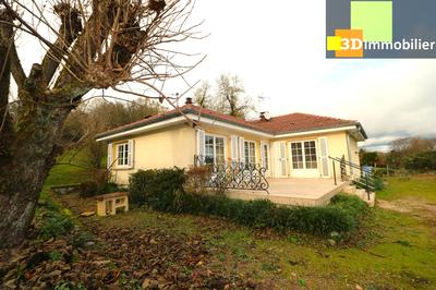 Maison - 90 m² - 5 pièces