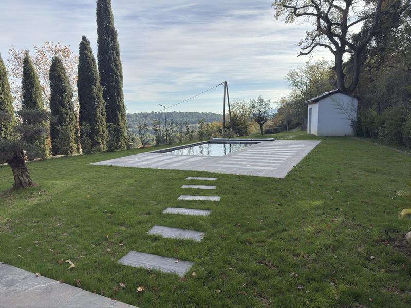 Villa - 198 m² - 6 pièces