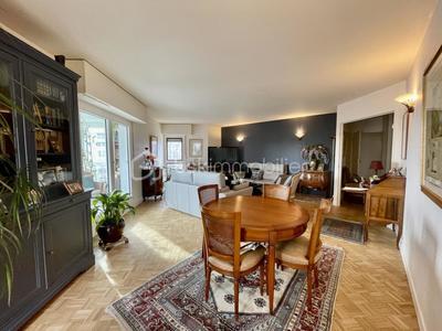 Appartement - 111 m² - 4 pièces