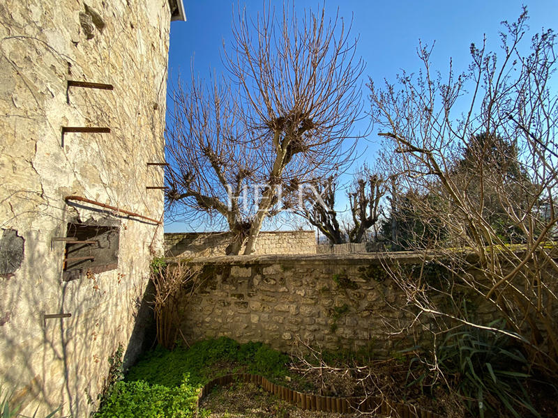 Immeuble - 242 m² - 9 pièces