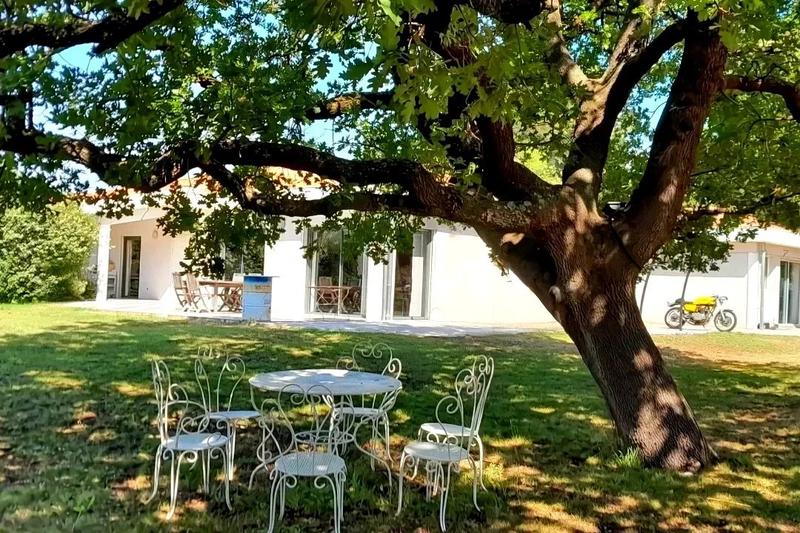 Maison - 192 m² - 5 pièces