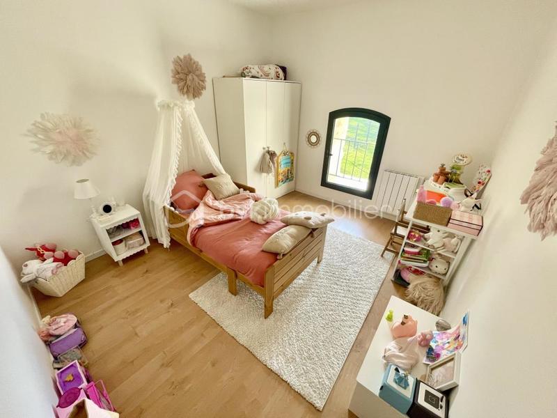 Propriété - 174 m² - 6 pièces