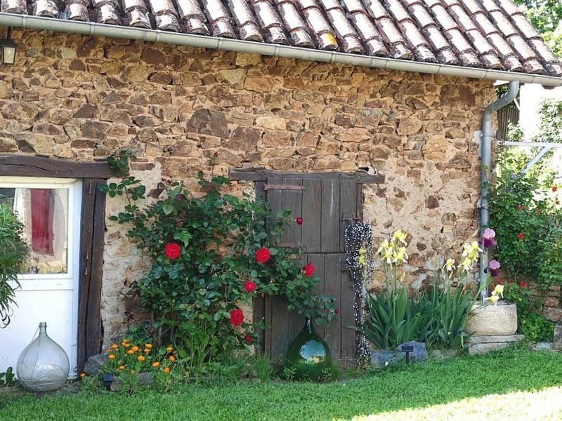 Maison en pierre - 232 m² - 7 pièces