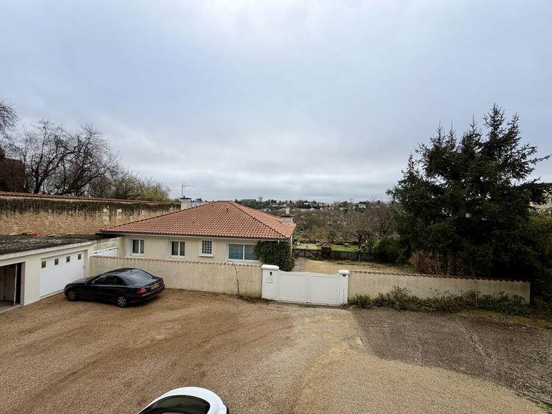 Appartement - 93 m² - 4 pièces