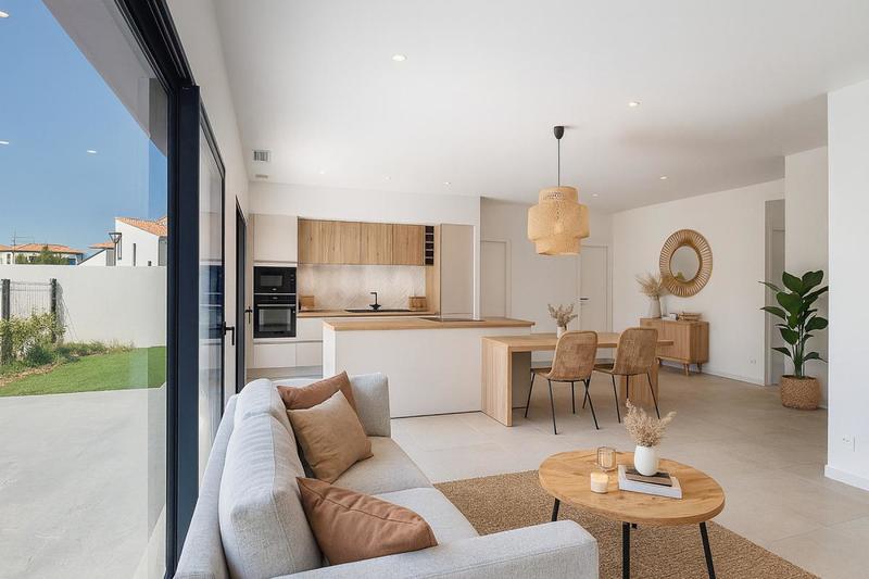 Maison - 93 m² - 4 pièces