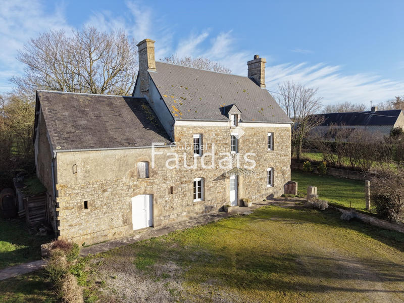 Maison - 105 m² - 5 pièces