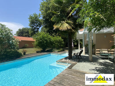 Maison contemporaine - 192 m² - 6 pièces