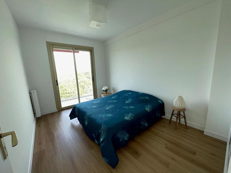 Appartement - 80 m² - 2 pièces