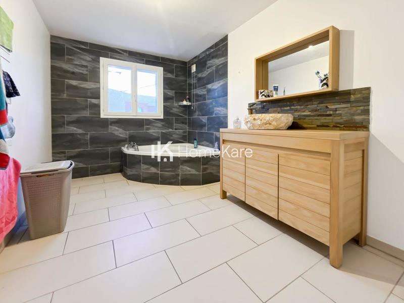 Villa - 230 m² - 10 pièces