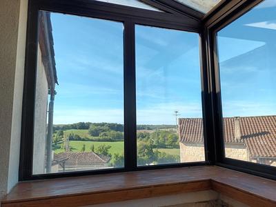 Maison - 98 m² - 4 pièces