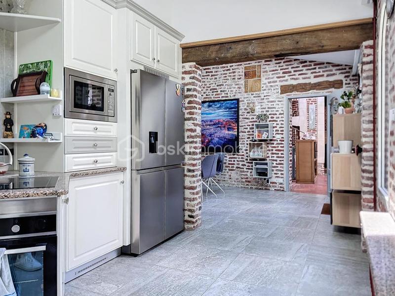 Demeure - 352 m² - 8 pièces