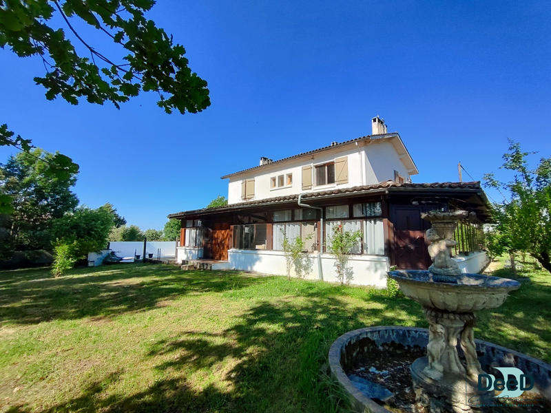 Villa - 252 m² - 7 pièces