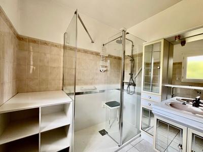 Maison - 93 m² - 4 pièces