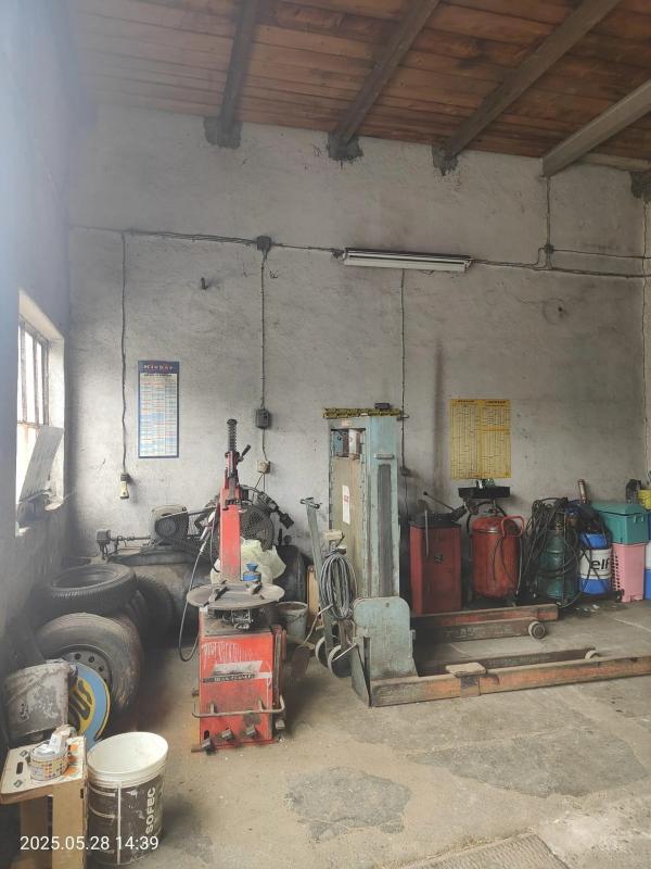 Maison - 500 m² - 9 pièces