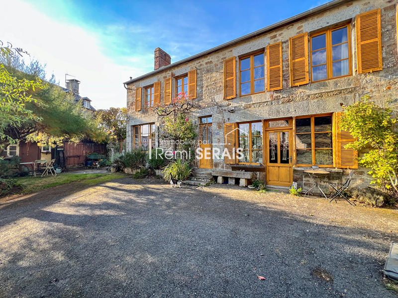 Maison - 137 m² - 6 pièces