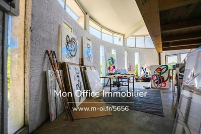 Maison - 145 m² - 4 pièces