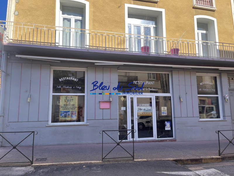 Maison - 222 m² - 3 pièces