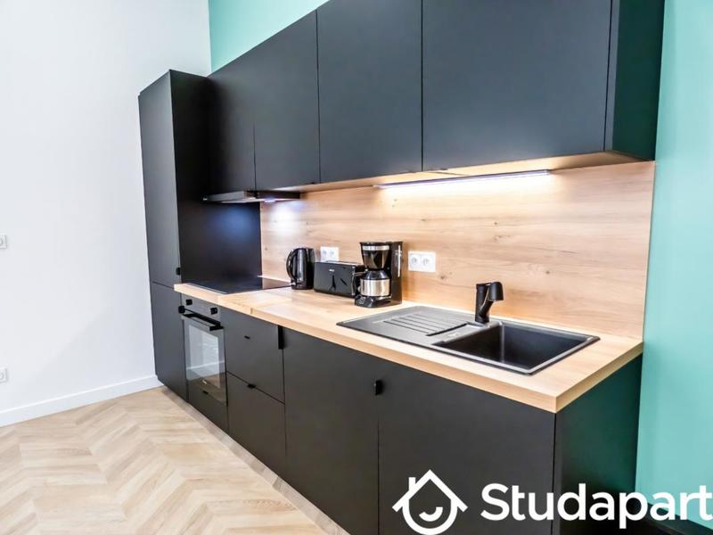 Chambre - 9 m² - 1 pièce