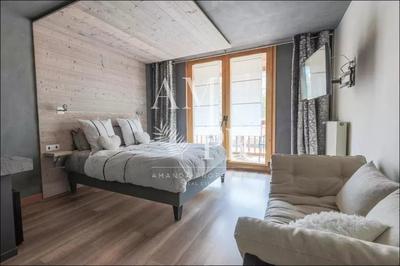 Châlet - 900 m² - 14 pièces