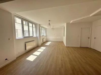 Appartement - 80 m² - 3 pièces