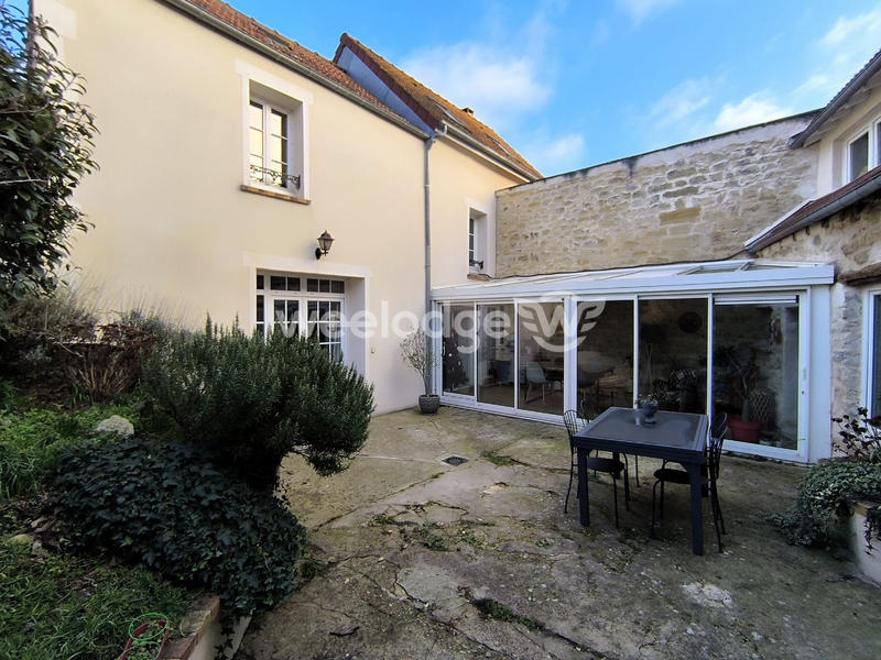 Maison ancienne - 190 m² - 8 pièces