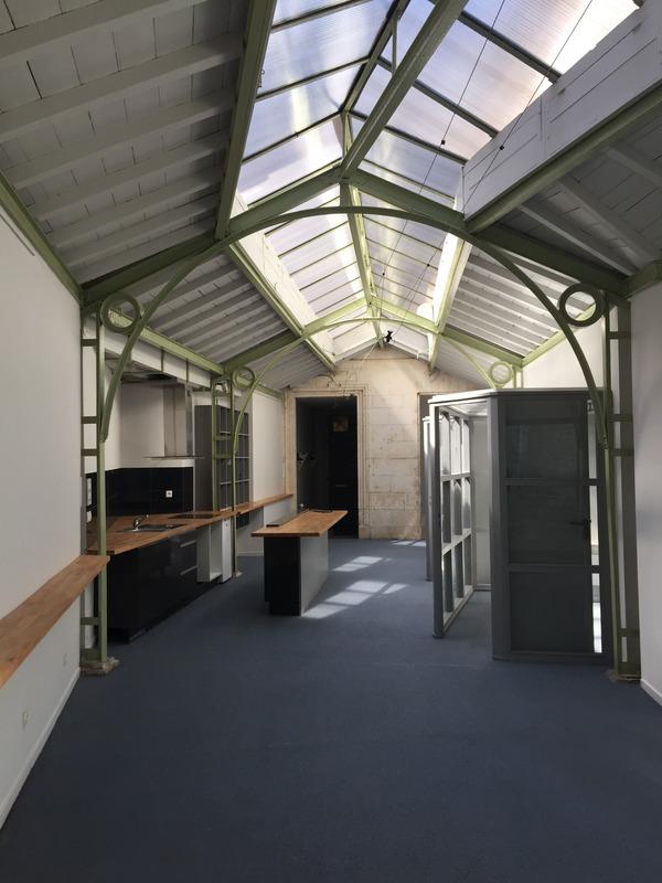 Loft - 120 m² - 4 pièces