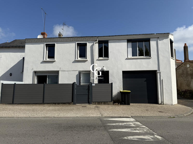 Maison - 145 m² - 6 pièces