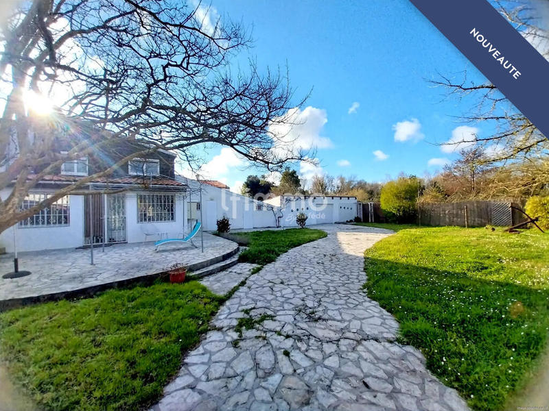 Maison - 96 m² - 3 pièces