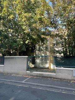 Immeuble mixte - 1 000 m² - 50 pièces