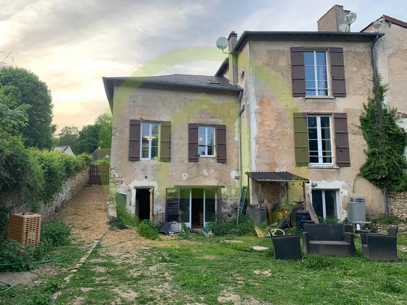 Maison de village - 227 m² - 9 pièces