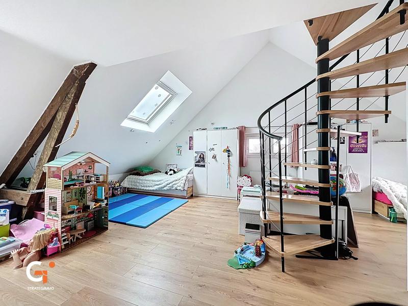 Maison - 120 m² - 5 pièces