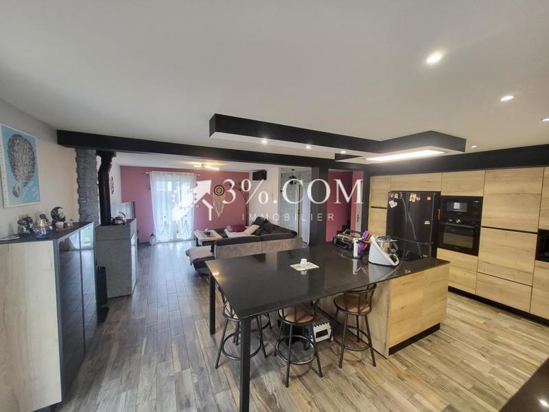 Maison - 230 m² - 10 pièces