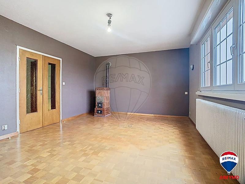 Maison - 219 m² - 8 pièces