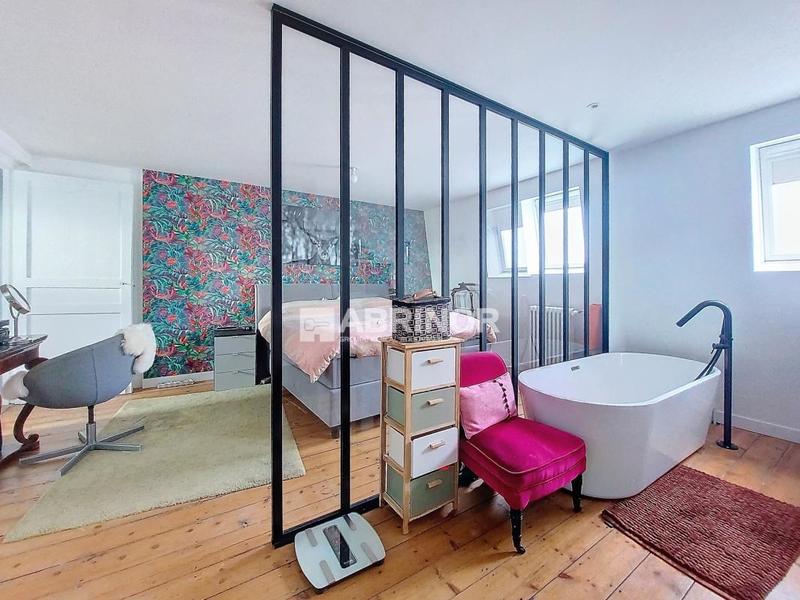 Maison bourgeoise - 163 m² - 7 pièces