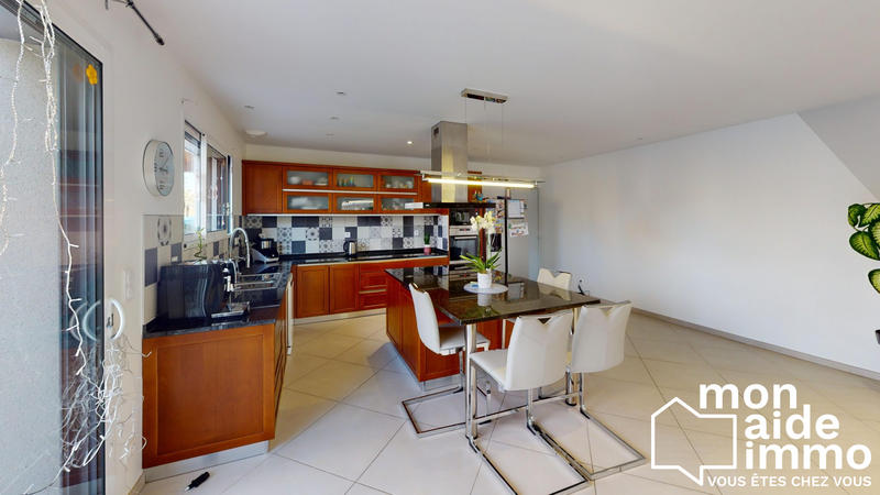 Maison - 141 m² - 4 pièces