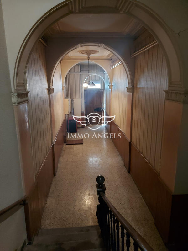 Maison ancienne - 401 m² - 9 pièces