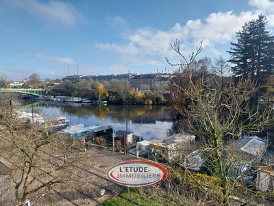 Appartement - 161 m² - 8 pièces