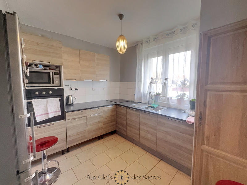 Maison - 81 m² - 5 pièces