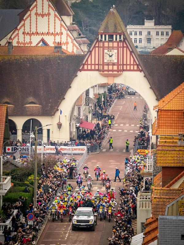 Exposition de Photographies sur le thème de l'Enduropale par Loic Lecuyer