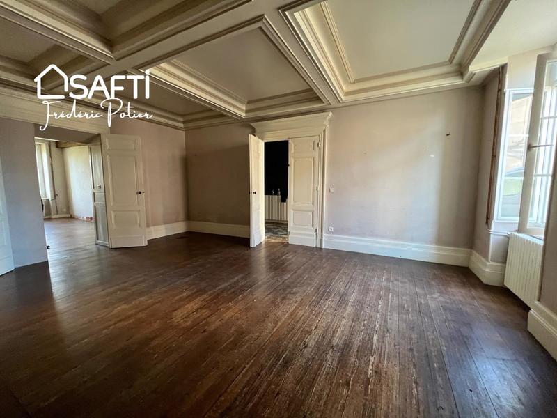 Maison - 240 m² - 7 pièces