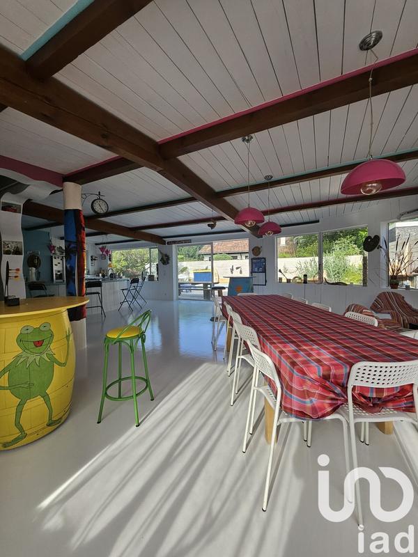 Maison - 217 m² - 5 pièces