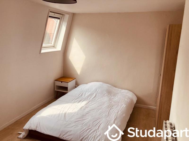 Chambre - 13 m² - 1 pièce