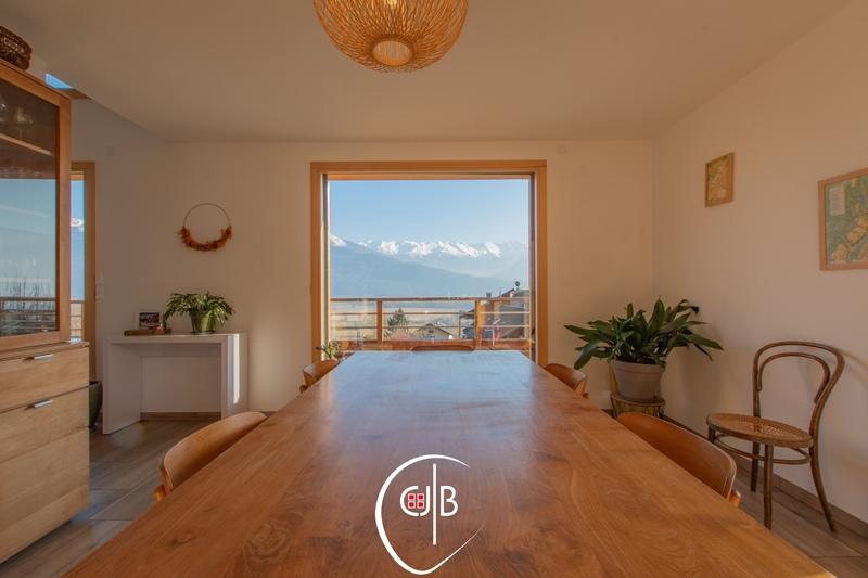 Maison - 188 m² - 7 pièces