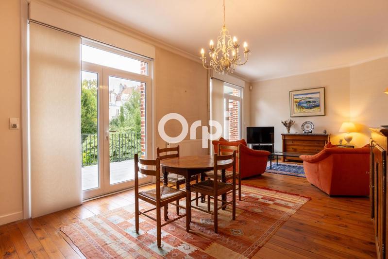 Maison - 215 m² - 7 pièces