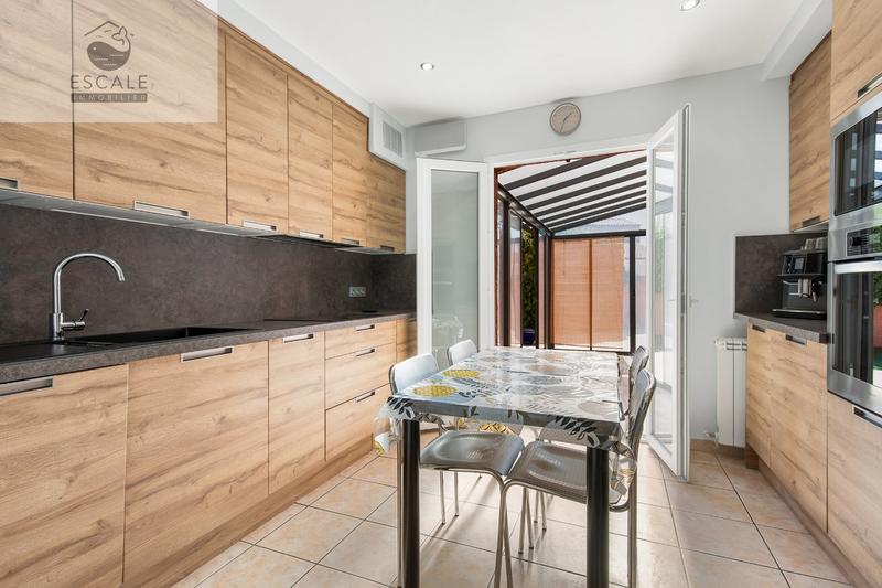 Maison - 133 m² - 6 pièces