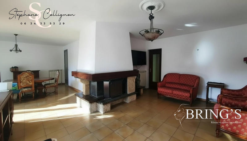 Maison traditionnelle - 150 m² - 5 pièces